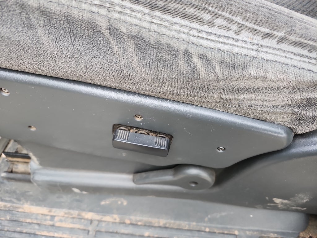 2005 Chevrolet Silverado 2500HD LS