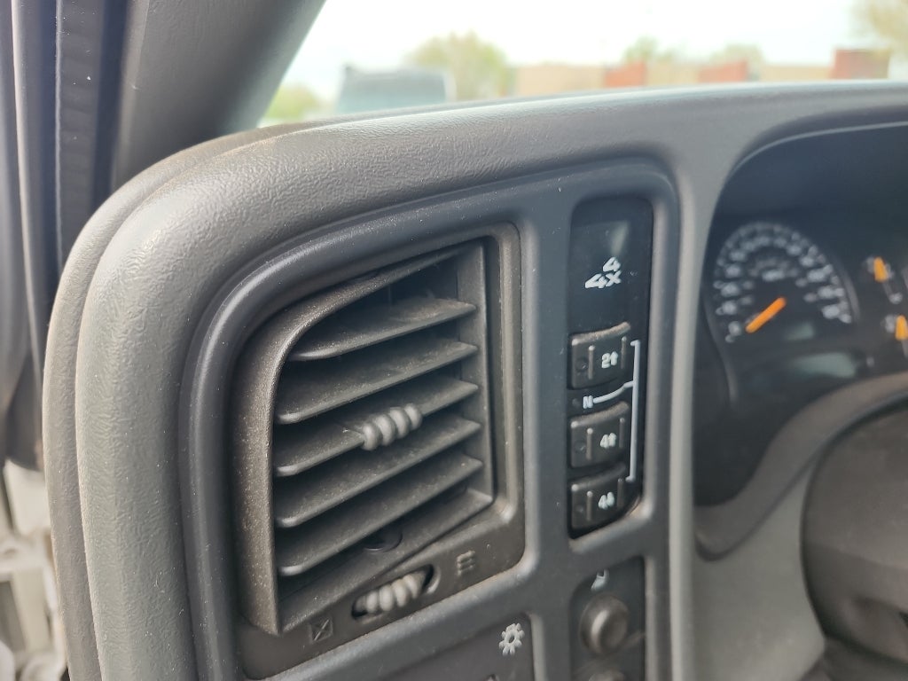 2005 Chevrolet Silverado 2500HD LS
