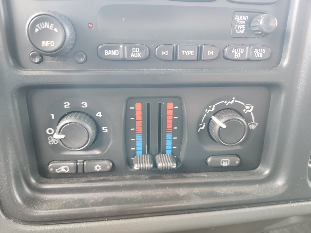 2005 Chevrolet Silverado 2500HD LS