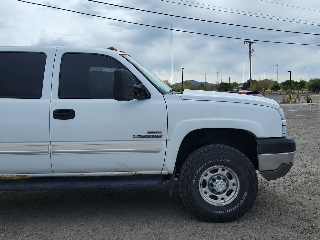 2005 Chevrolet Silverado 2500HD LS