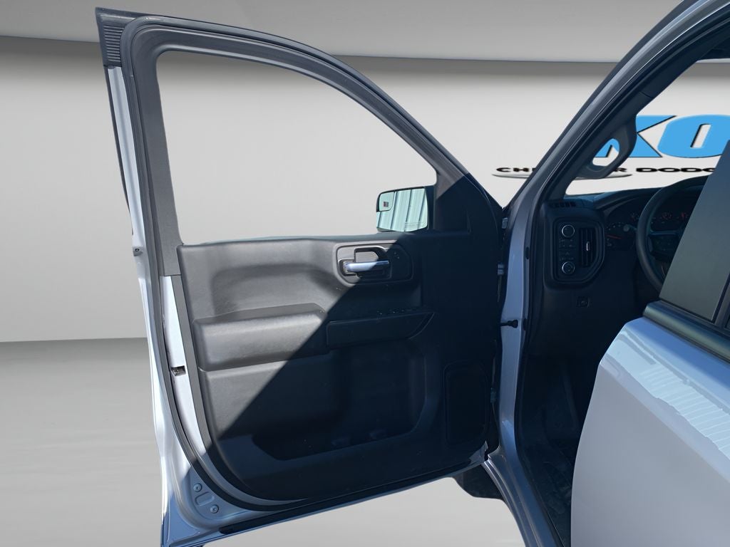 2021 Chevrolet Silverado Custom