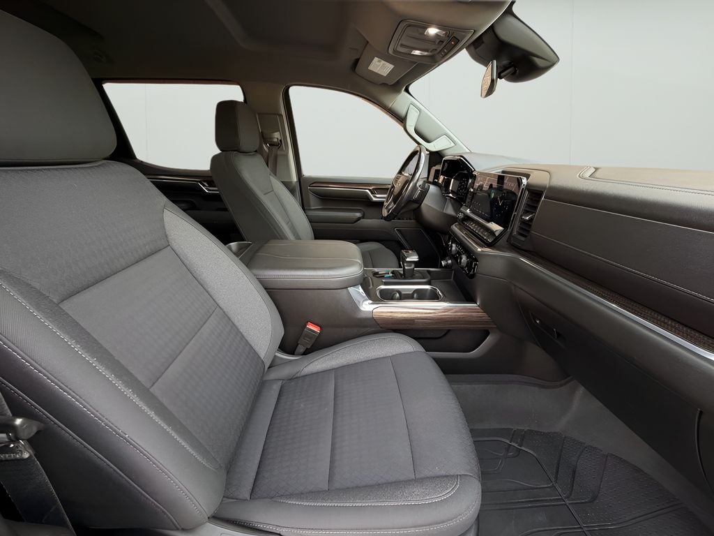 2023 Chevrolet Silverado RST