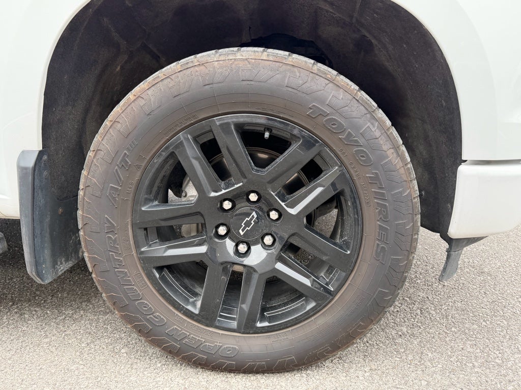 2023 Chevrolet Silverado RST