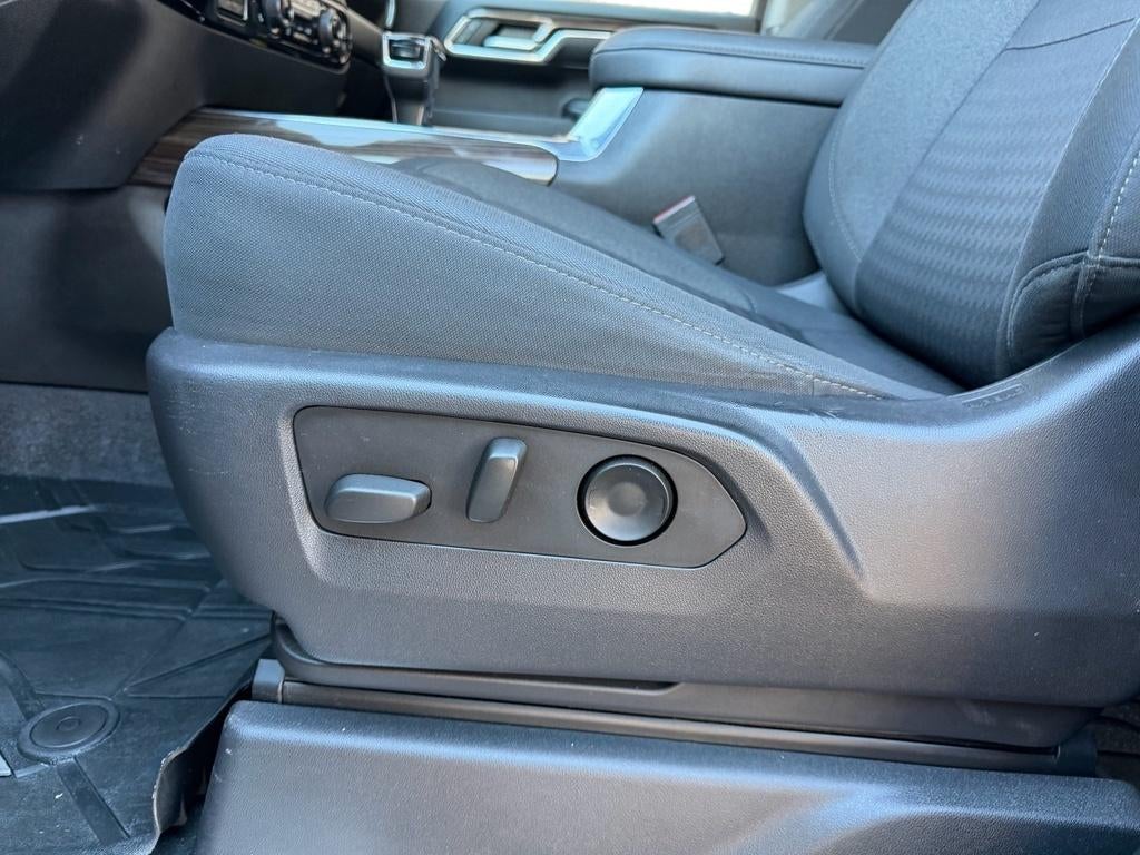 2023 Chevrolet Silverado RST