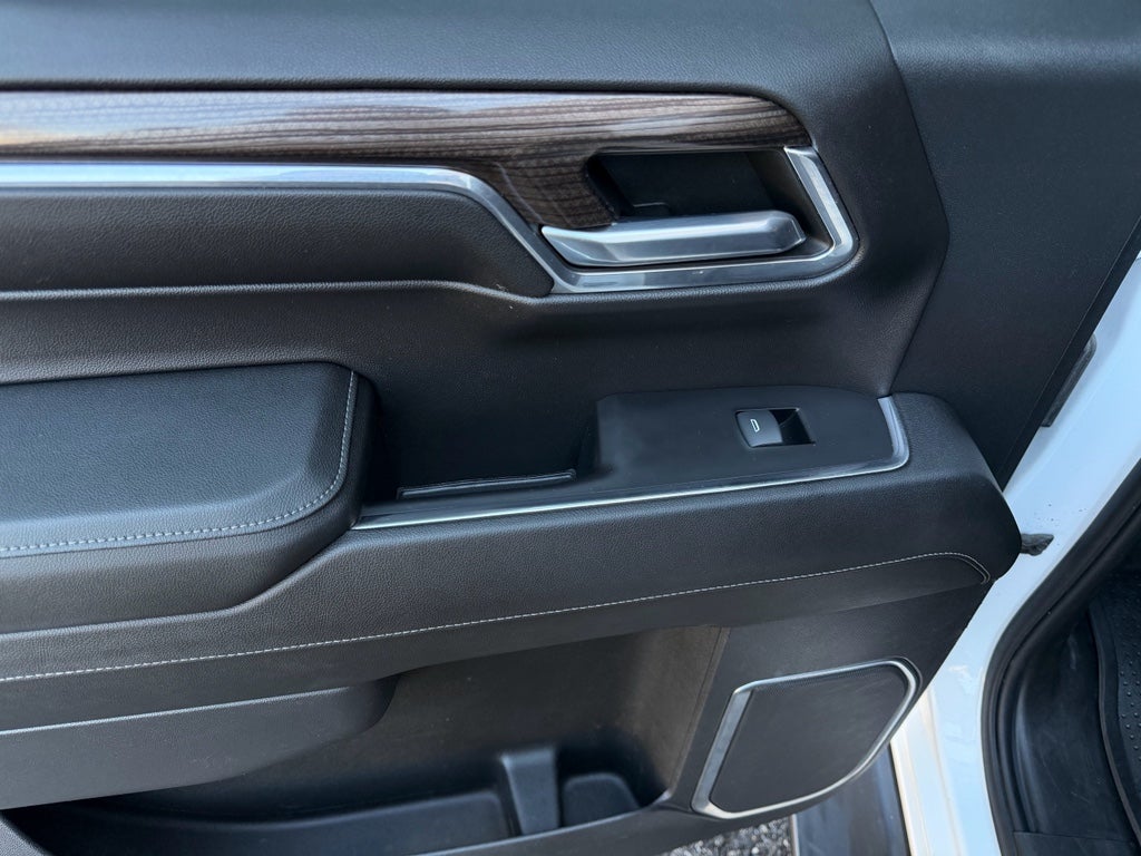 2023 Chevrolet Silverado RST