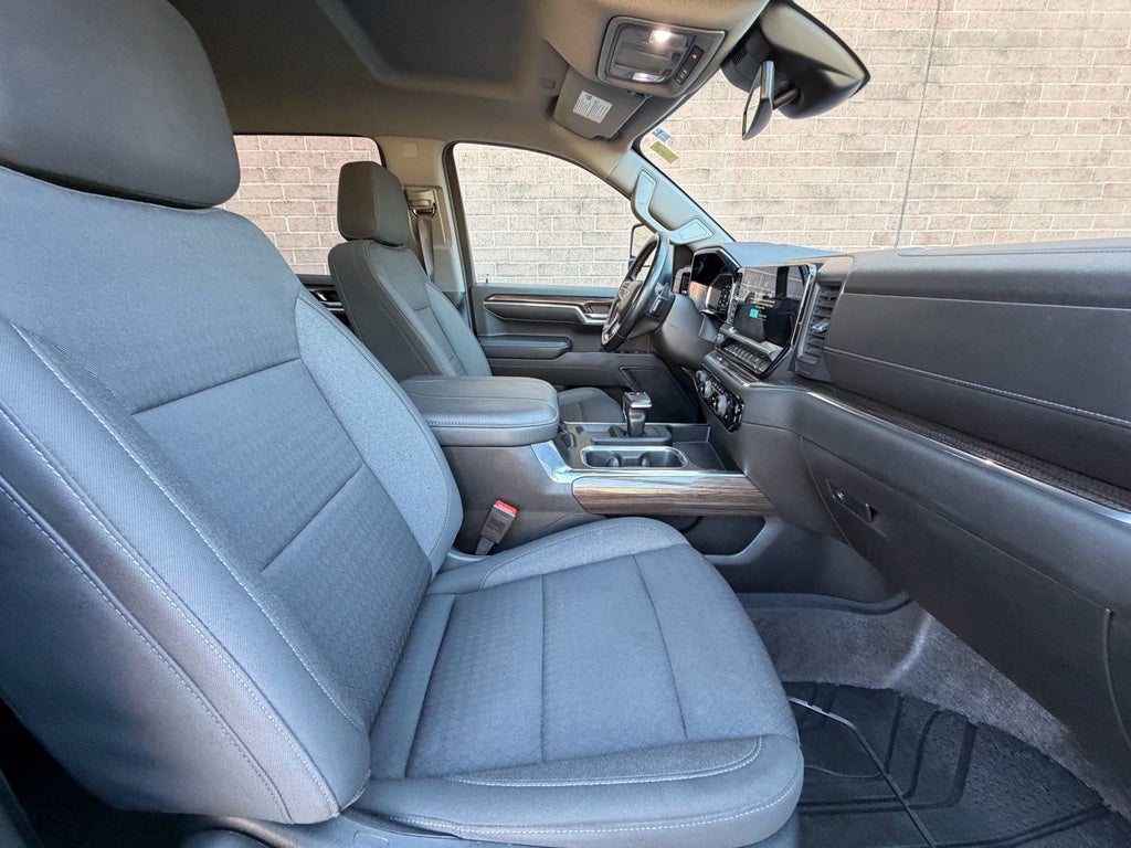 2023 Chevrolet Silverado RST