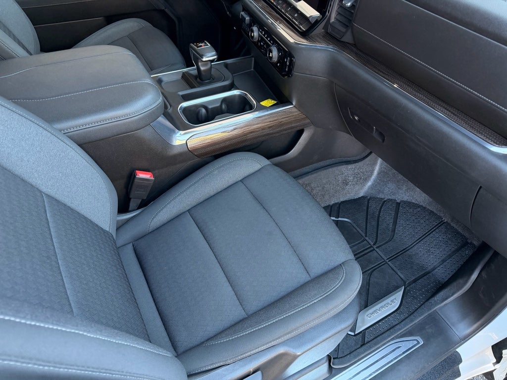 2023 Chevrolet Silverado RST