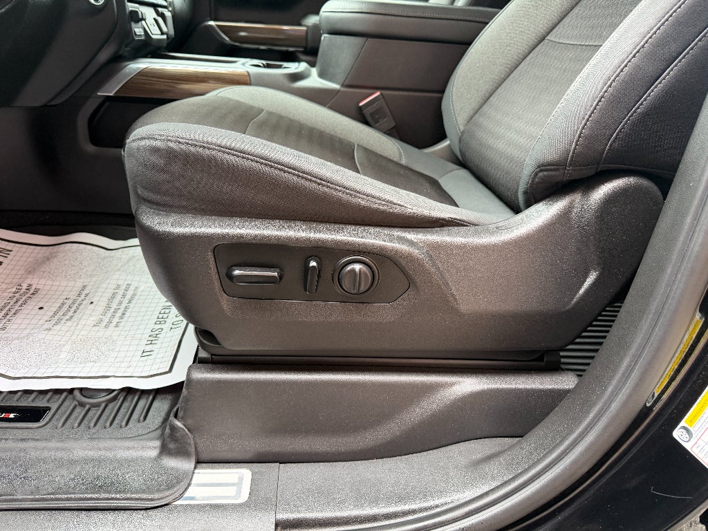 2019 Chevrolet Silverado RST