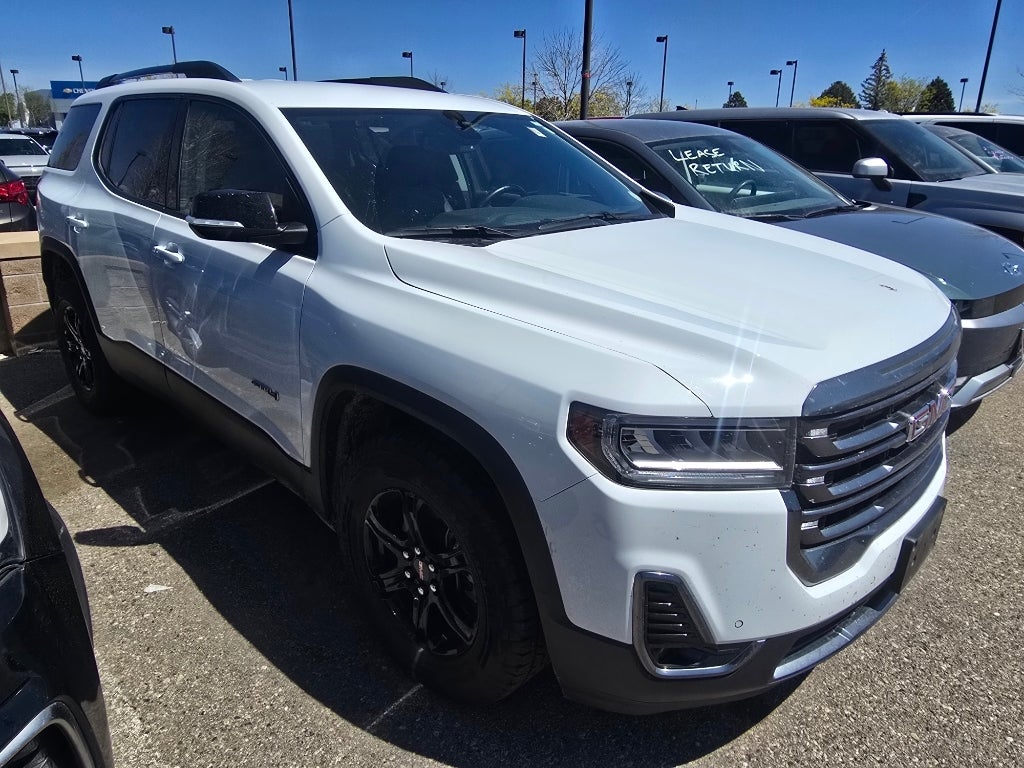 2023 GMC Acadia AT4
