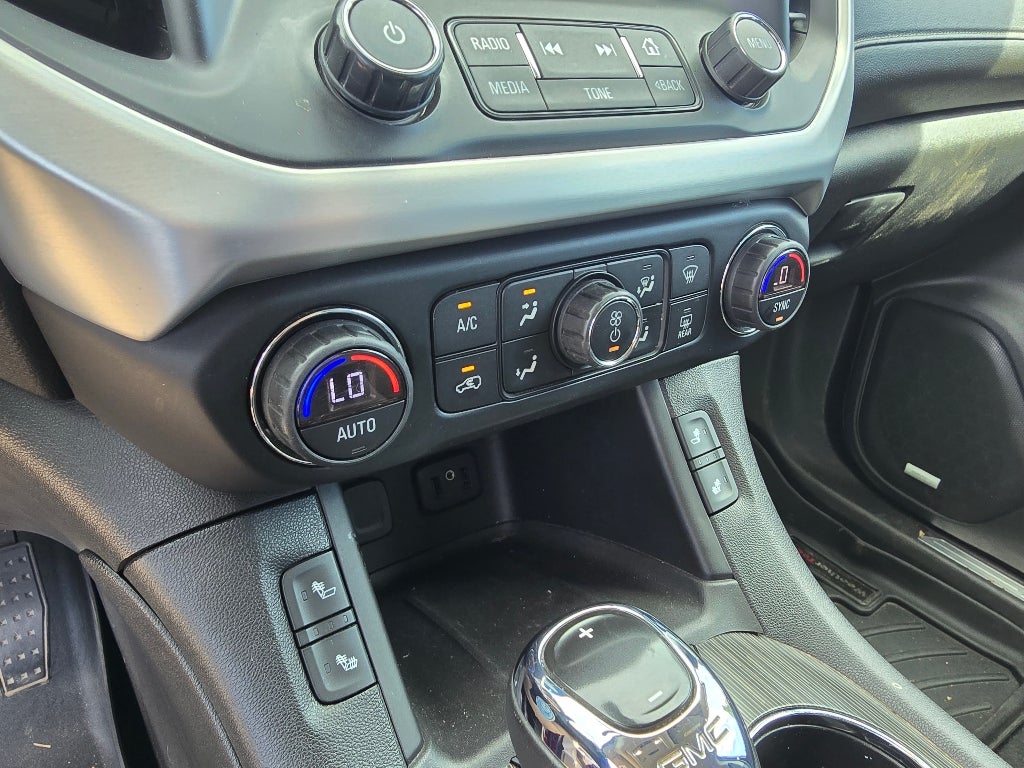 2018 GMC Acadia SLT