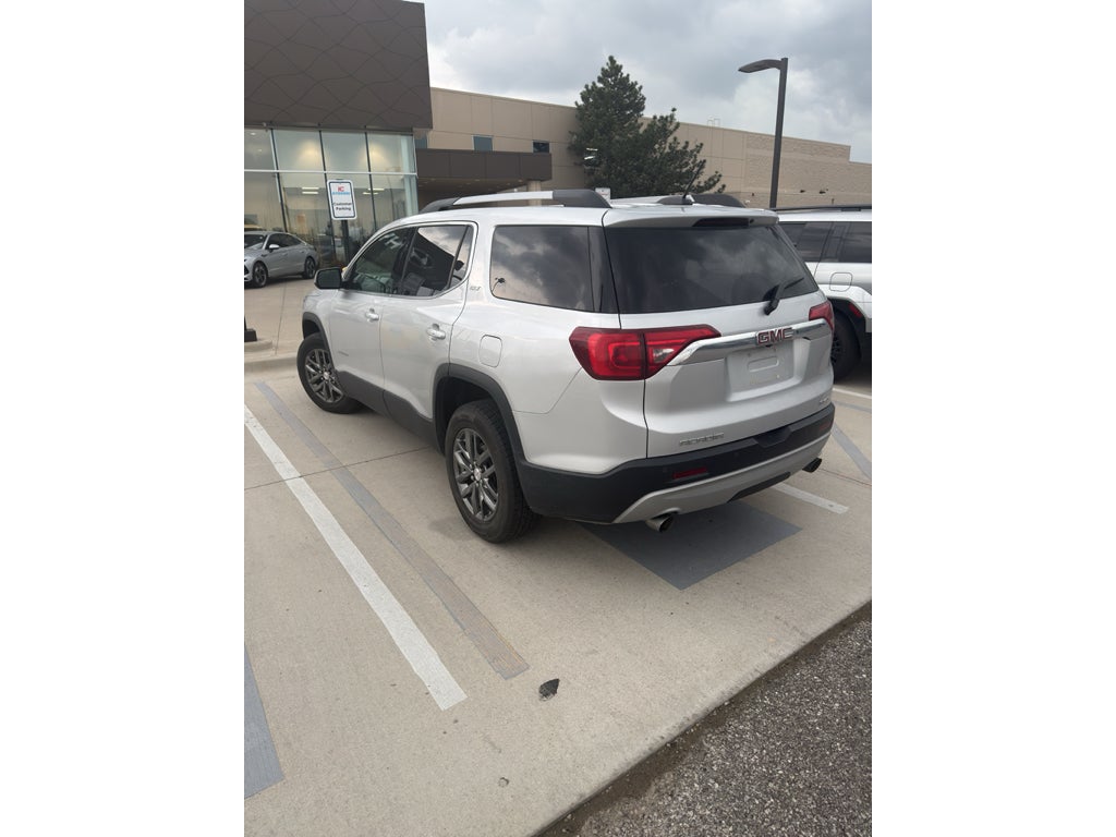 2017 GMC Acadia SLT