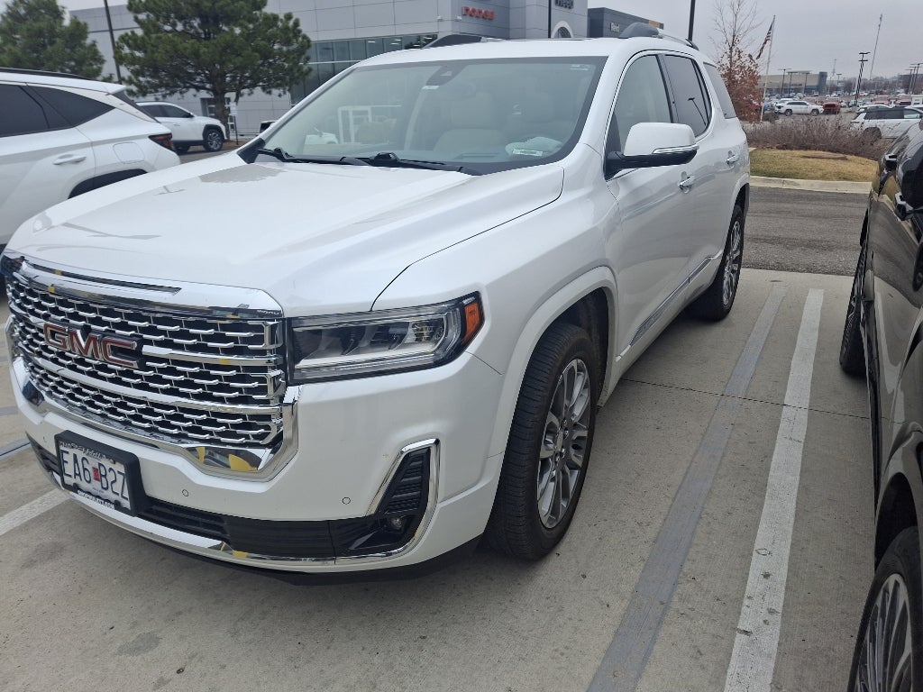 2023 GMC Acadia Denali