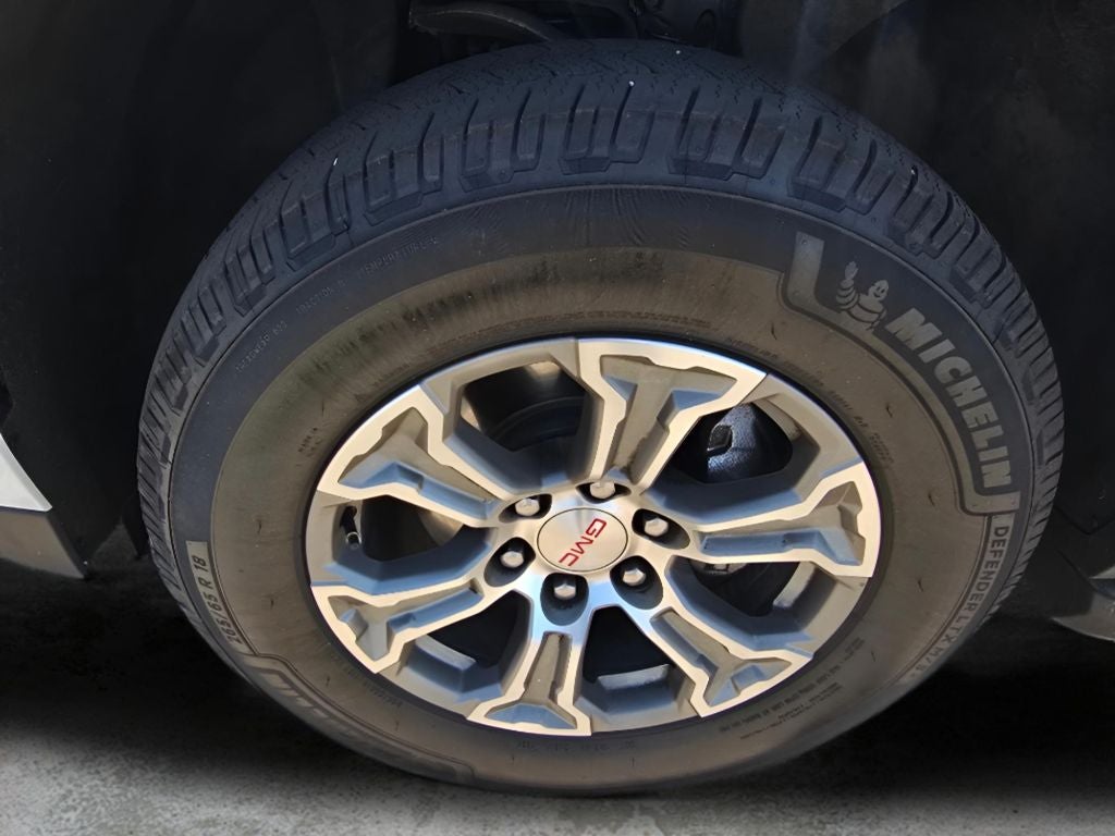 2022 GMC Yukon SLE
