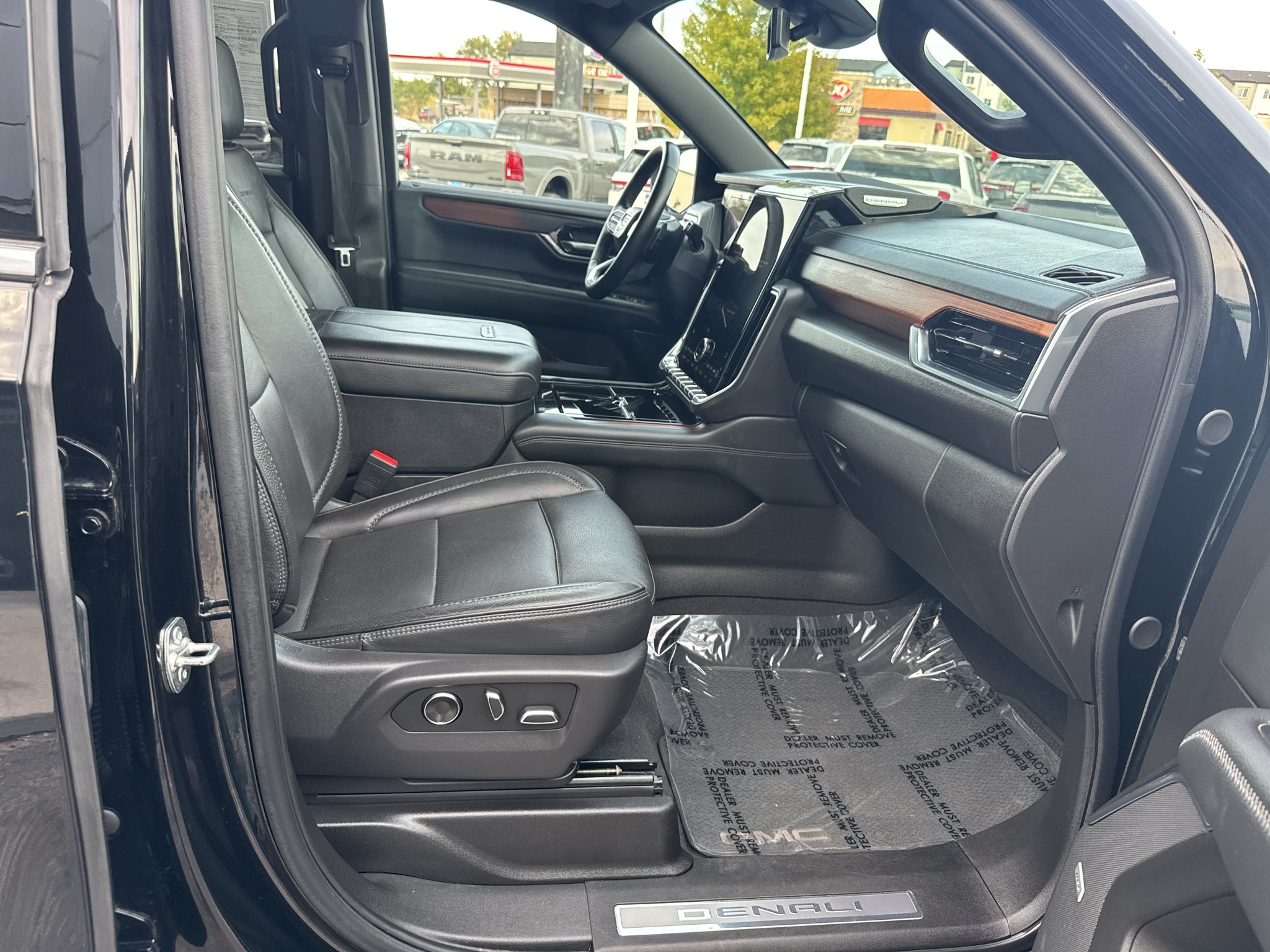 2025 GMC Yukon Denali Denali