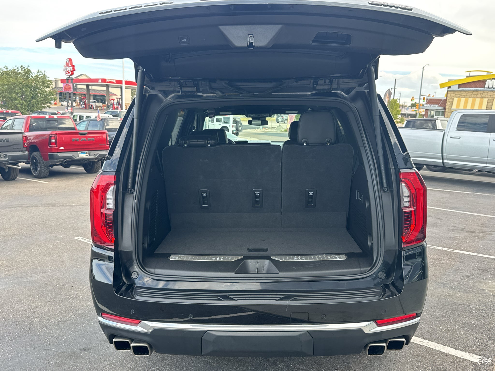 2025 GMC Yukon Denali Denali