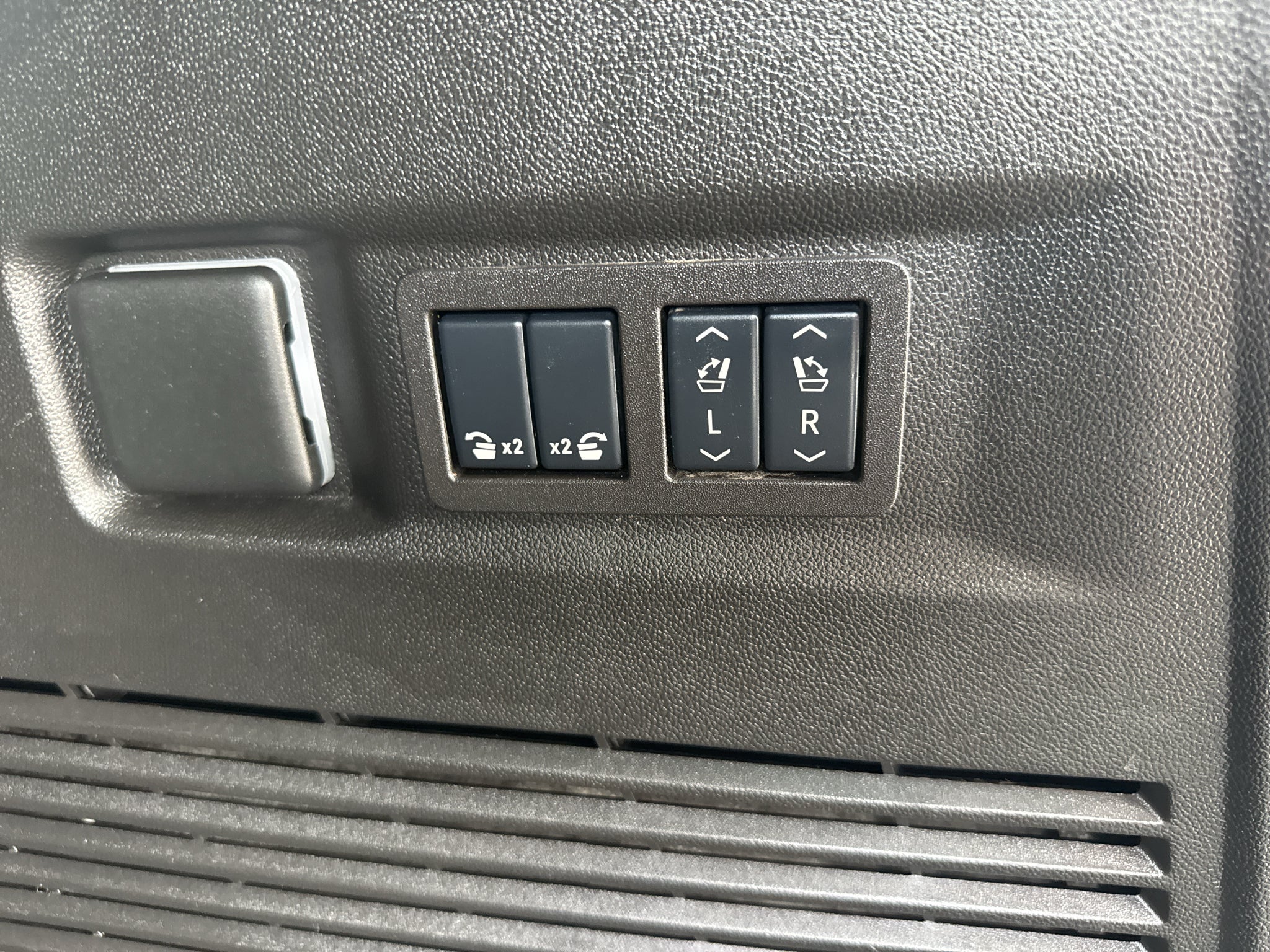 2025 GMC Yukon Denali Denali