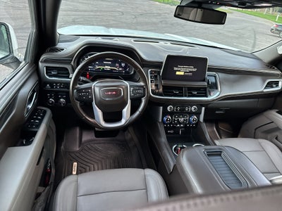 2023 GMC Yukon XL SLT