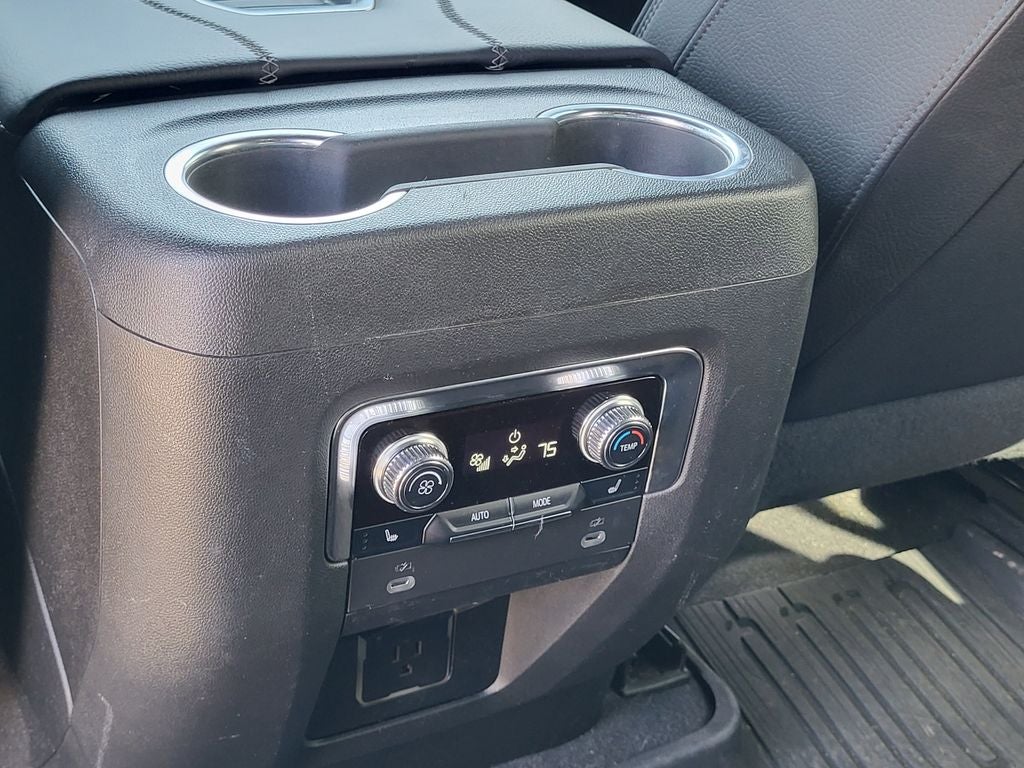 2022 GMC Yukon Denali Denali