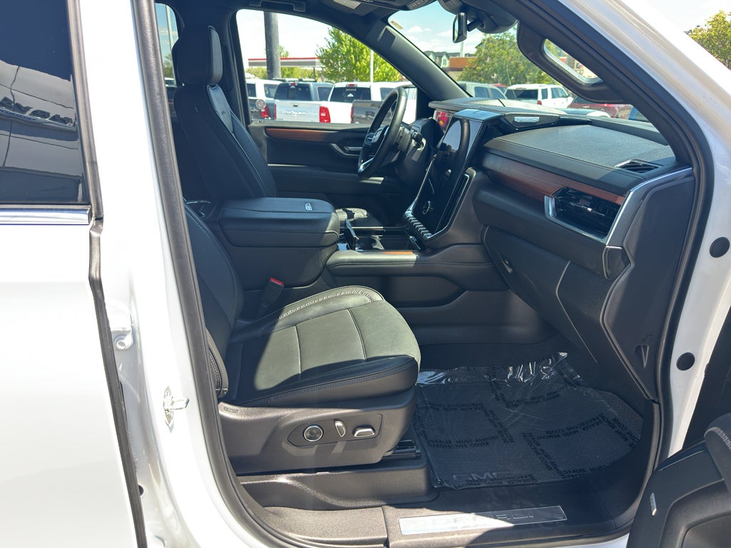 2025 GMC Yukon XL Denali Denali