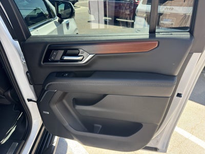2025 GMC Yukon XL Denali Denali