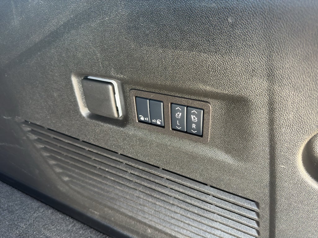 2025 GMC Yukon XL Denali Denali