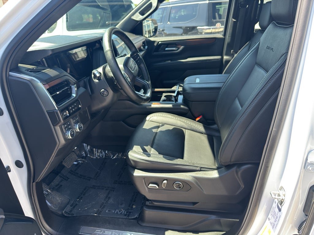 2025 GMC Yukon XL Denali Denali