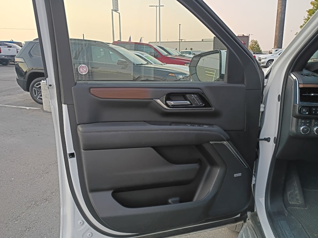 2025 GMC Yukon XL Denali Denali