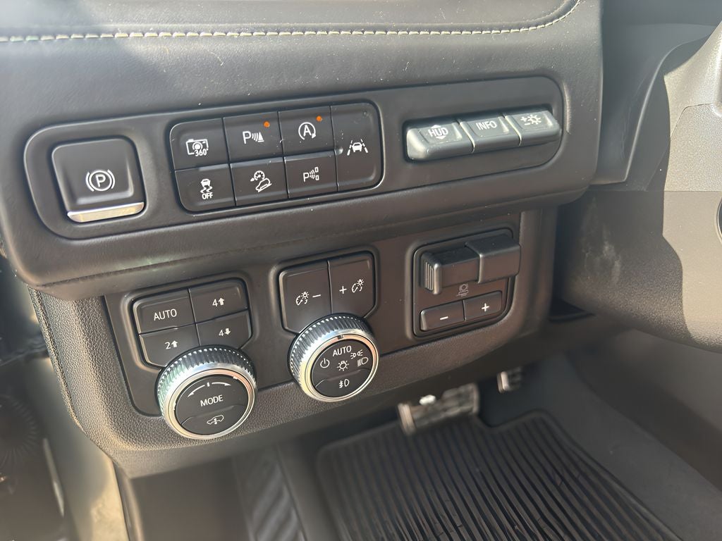 2023 GMC Yukon Denali Ultimate Denali Ultimate