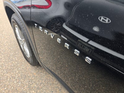 2022 Chevrolet Traverse LT Cloth