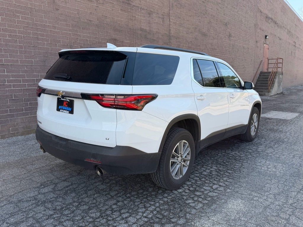 2023 Chevrolet Traverse LT Leather