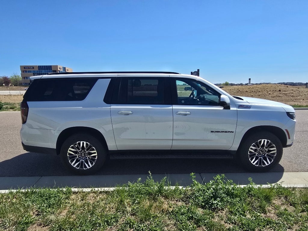 2025 Chevrolet Suburban Z71