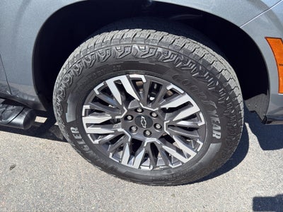 2025 Chevrolet Suburban Z71