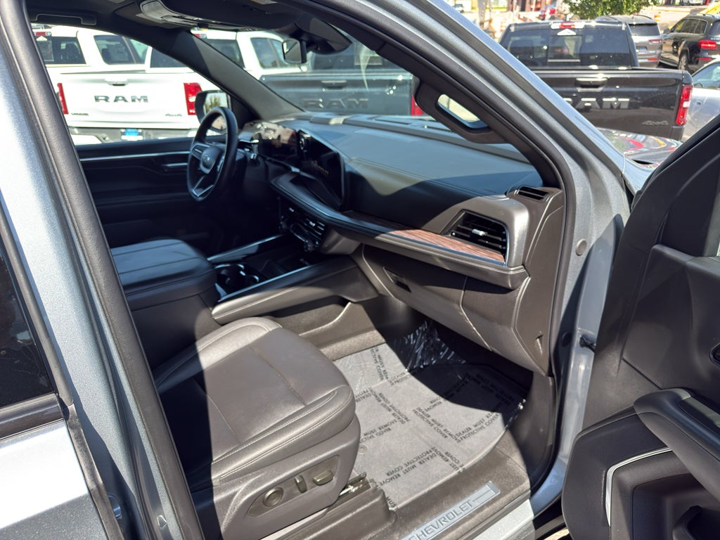 2025 Chevrolet Suburban Z71