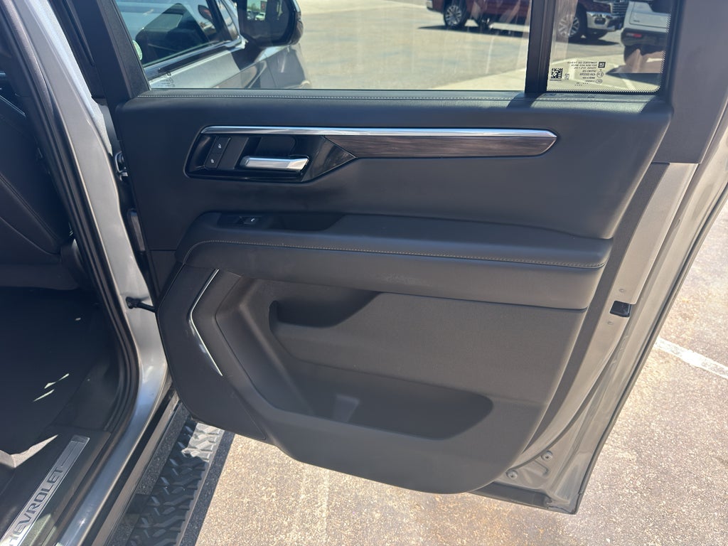 2025 Chevrolet Suburban Z71