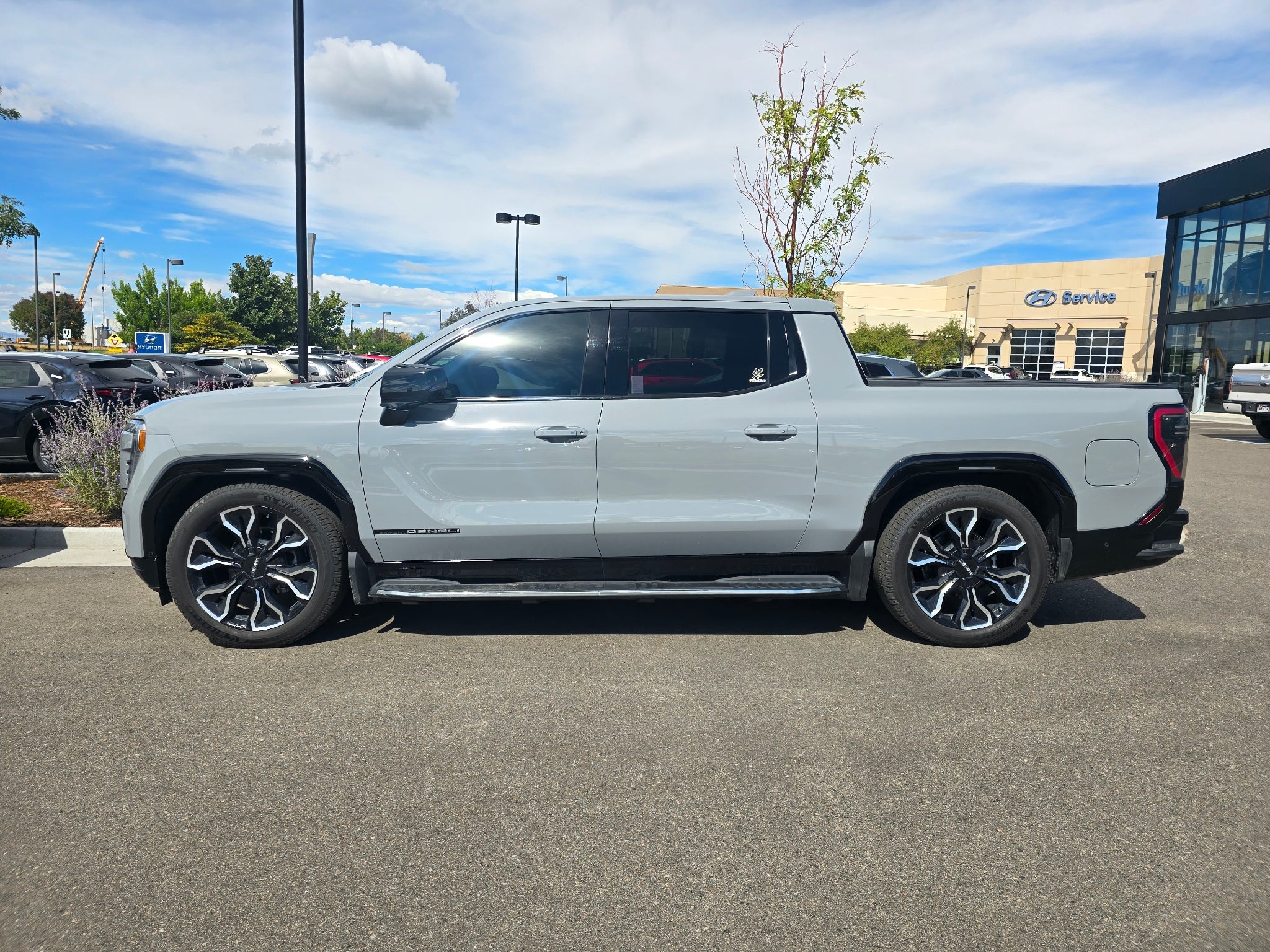 2024 GMC Sierra EV Denali Edition 1