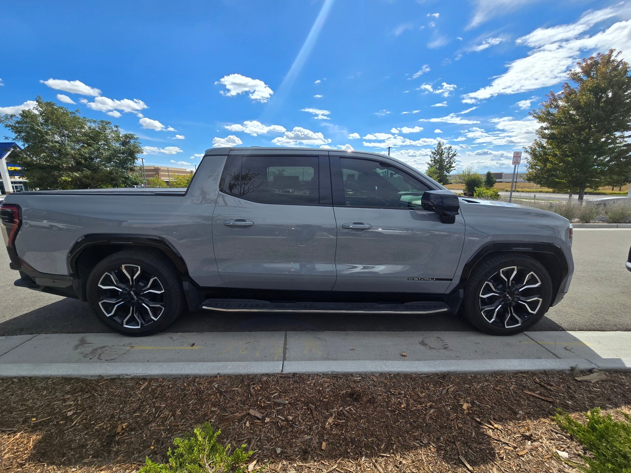 2024 GMC Sierra EV Denali Edition 1