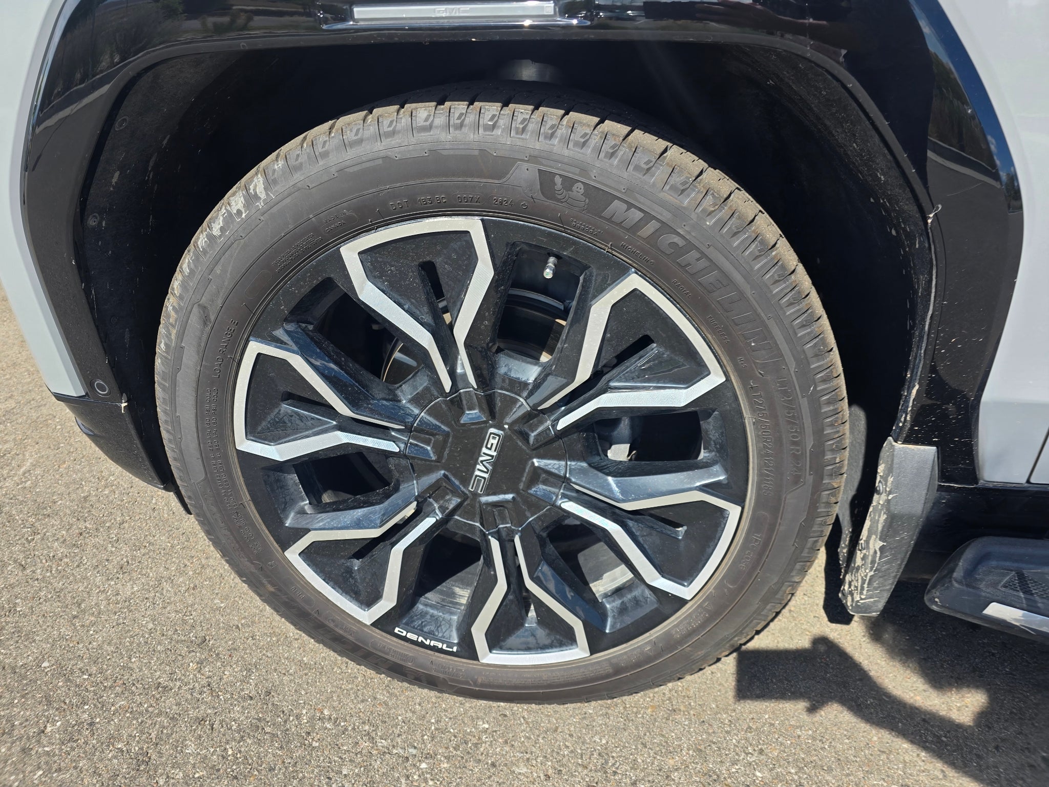 2024 GMC Sierra EV Denali Edition 1