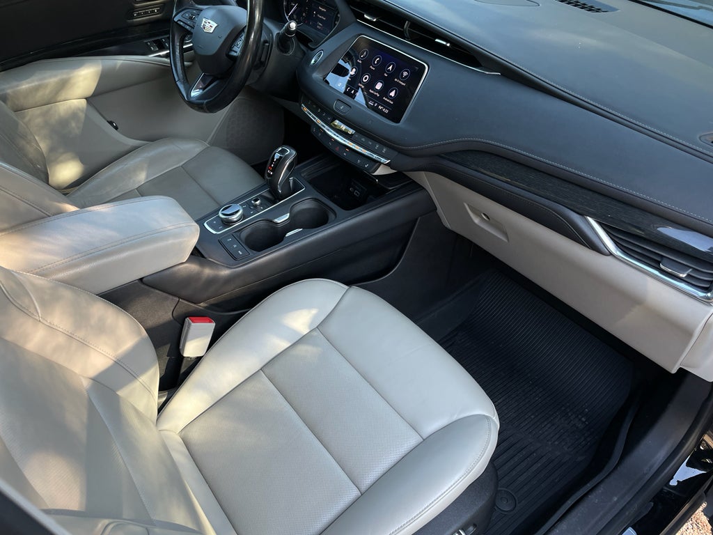 2019 Cadillac XT4 FWD Premium Luxury