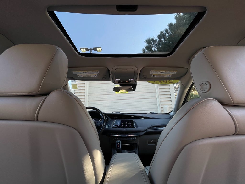 2019 Cadillac XT4 FWD Premium Luxury