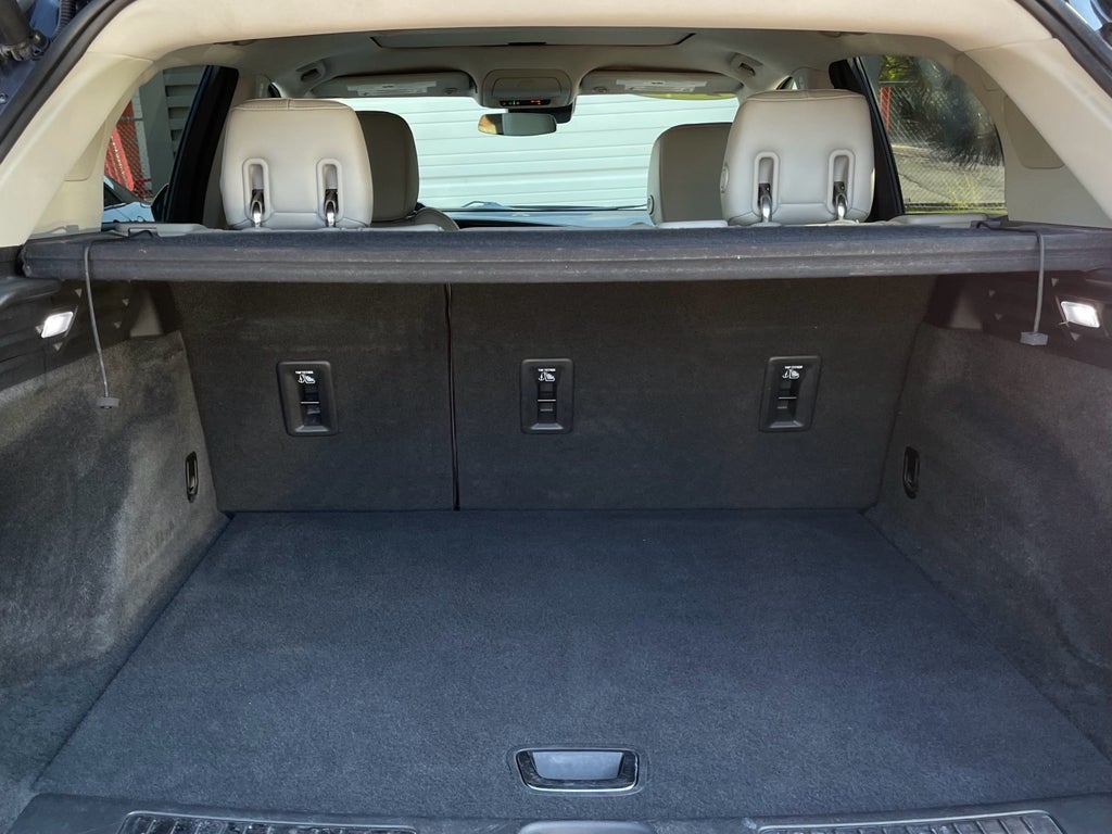 2019 Cadillac XT4 FWD Premium Luxury