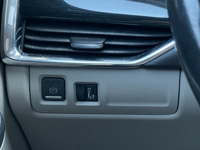 2019 Cadillac XT4 FWD Premium Luxury