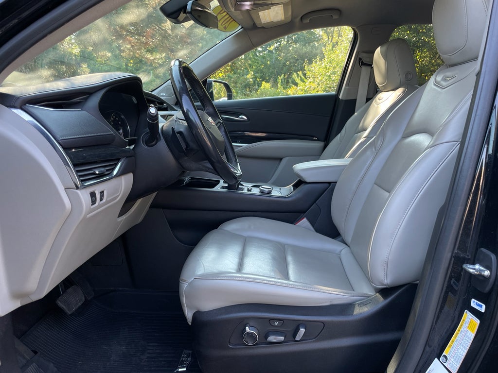 2019 Cadillac XT4 FWD Premium Luxury
