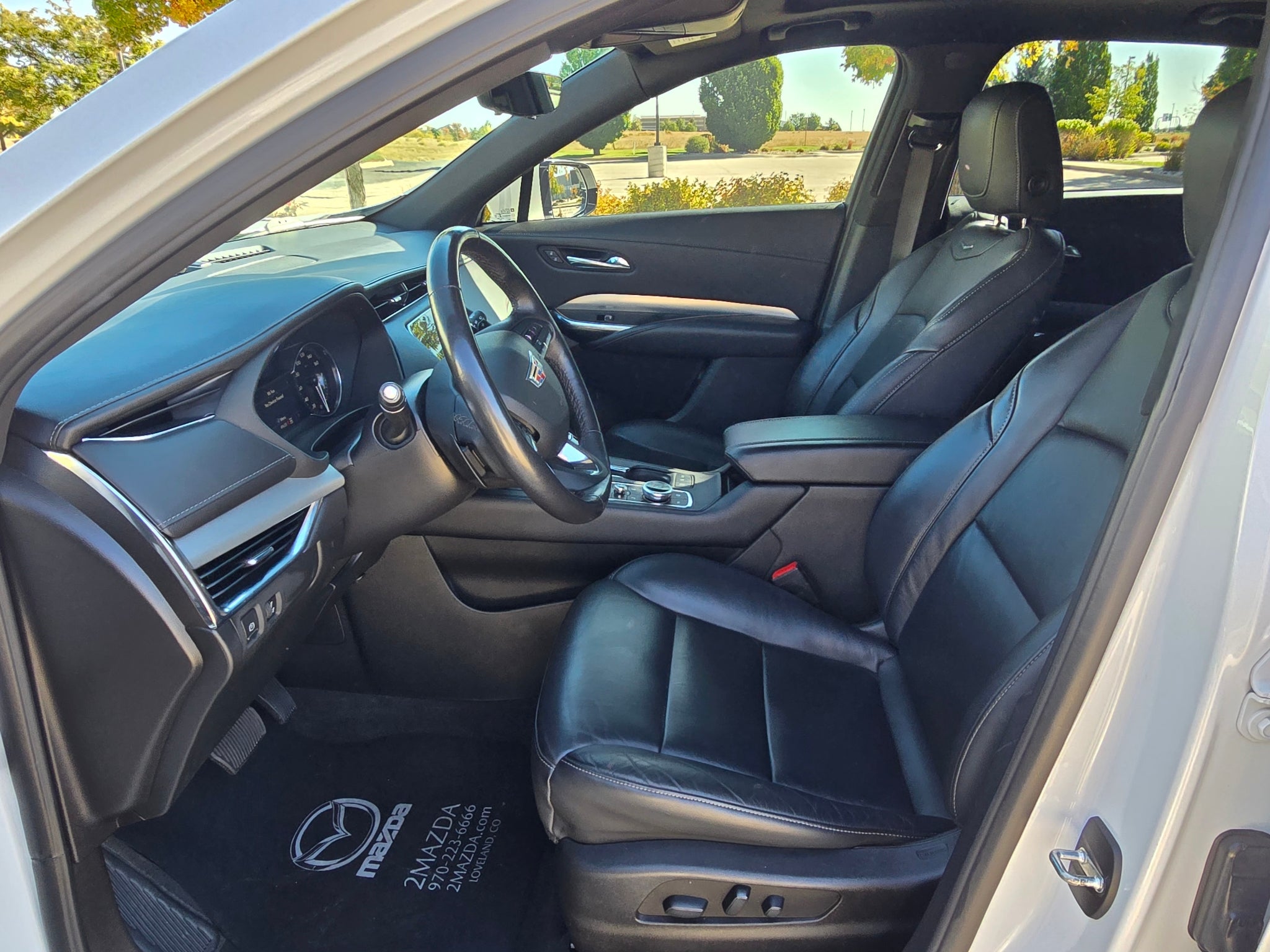 2022 Cadillac XT4 AWD Premium Luxury