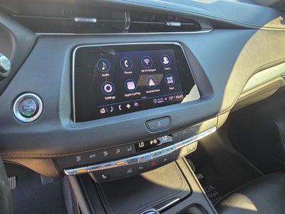 2022 Cadillac XT4 AWD Premium Luxury