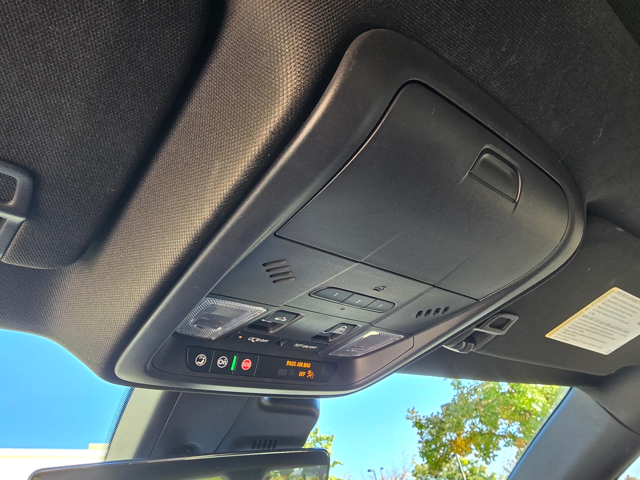 2022 Cadillac XT4 AWD Premium Luxury
