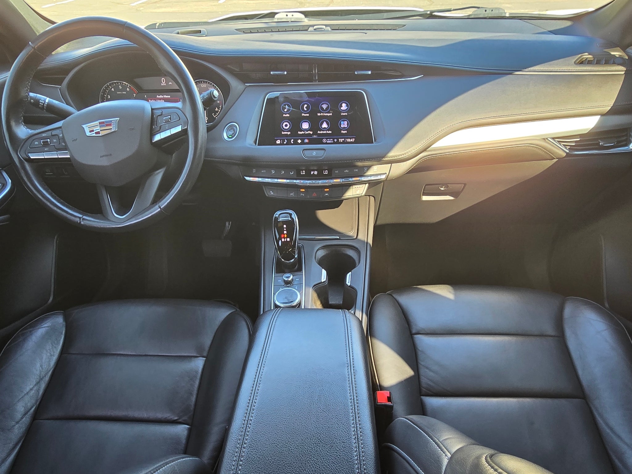 2022 Cadillac XT4 AWD Premium Luxury