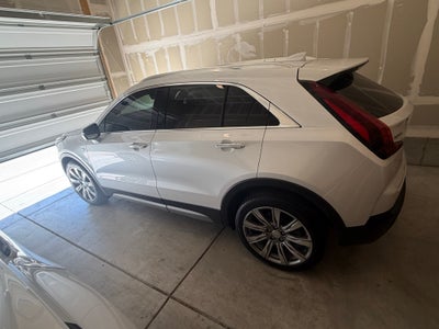 2022 Cadillac XT4 AWD Premium Luxury