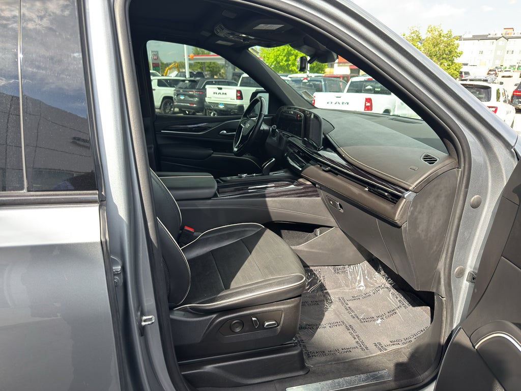 2023 Cadillac Escalade ESV 4WD Sport