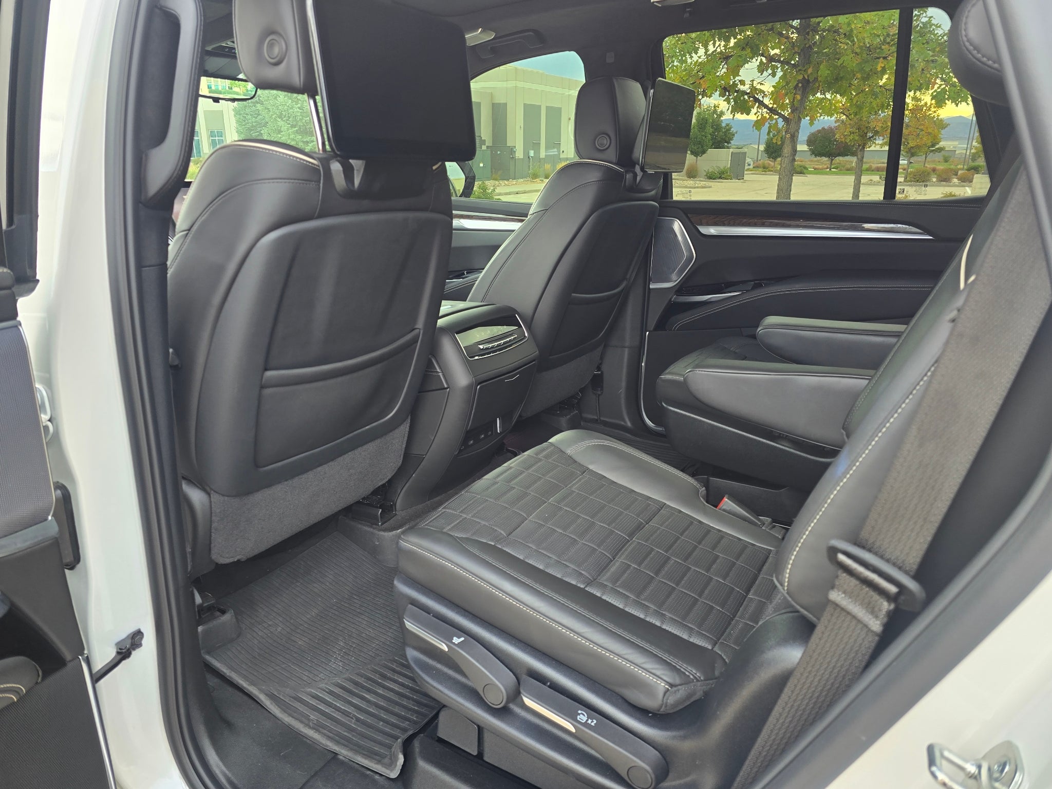 2025 Cadillac Escalade 4WD Sport Platinum