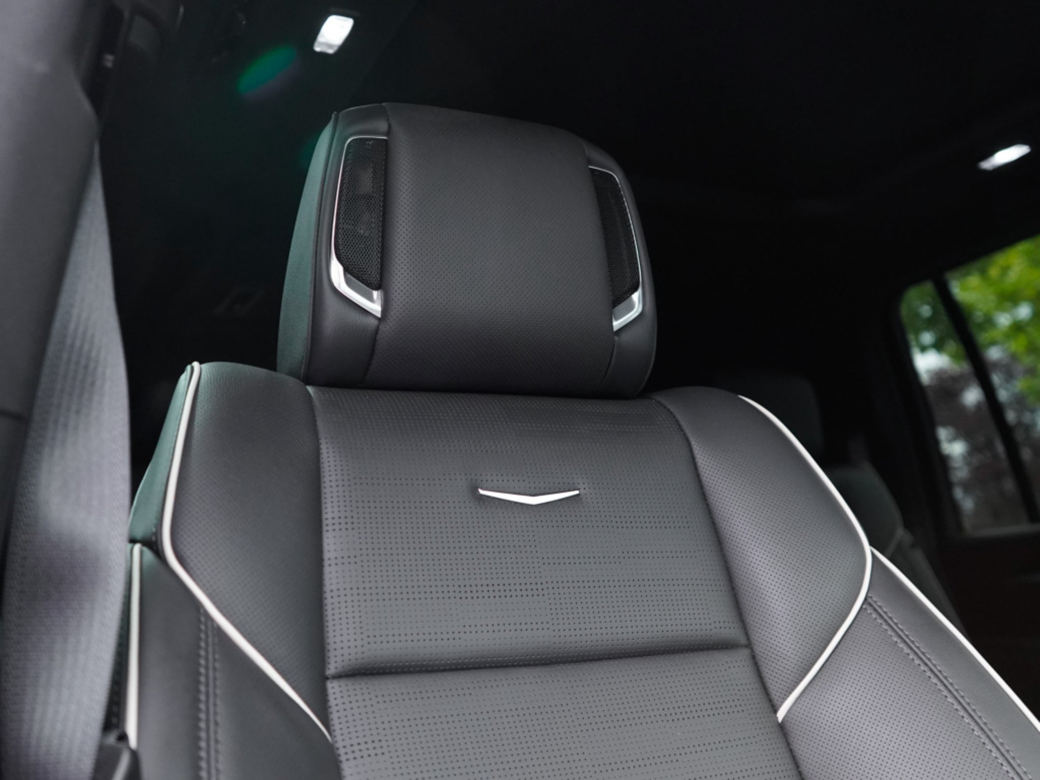 2025 Cadillac Escalade ESV 4WD Premium Luxury